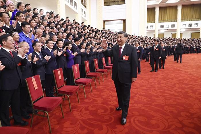 习近平等领导同志亲切会见出席党的二十大代表、特邀代表和列席人员